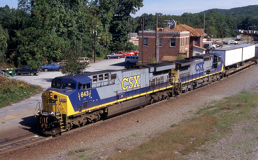 NB intermodal with a new crew